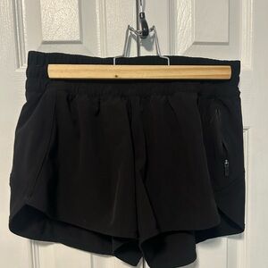 Lined  hotty hot shorts 4”